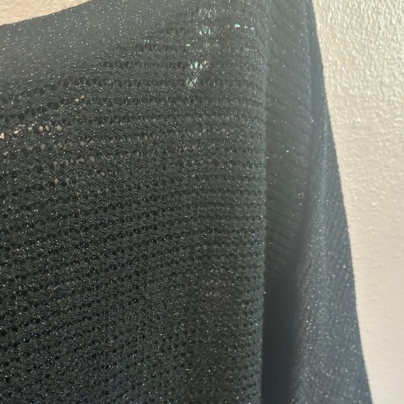 Black Sparkly Knit Short Sleeve Top - Picture 10 of 11